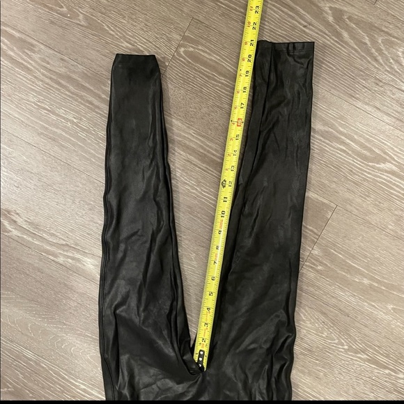Spanx faux leather leggings size small petite short - Picture 2 of 5